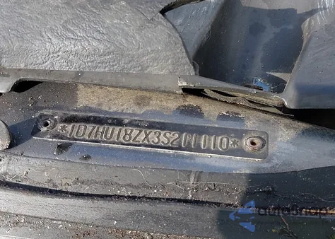 2003 Dodge Ram 1500 Slt/Laramie/St from USA, damaged, VIN 1D7HU18ZX3S211110